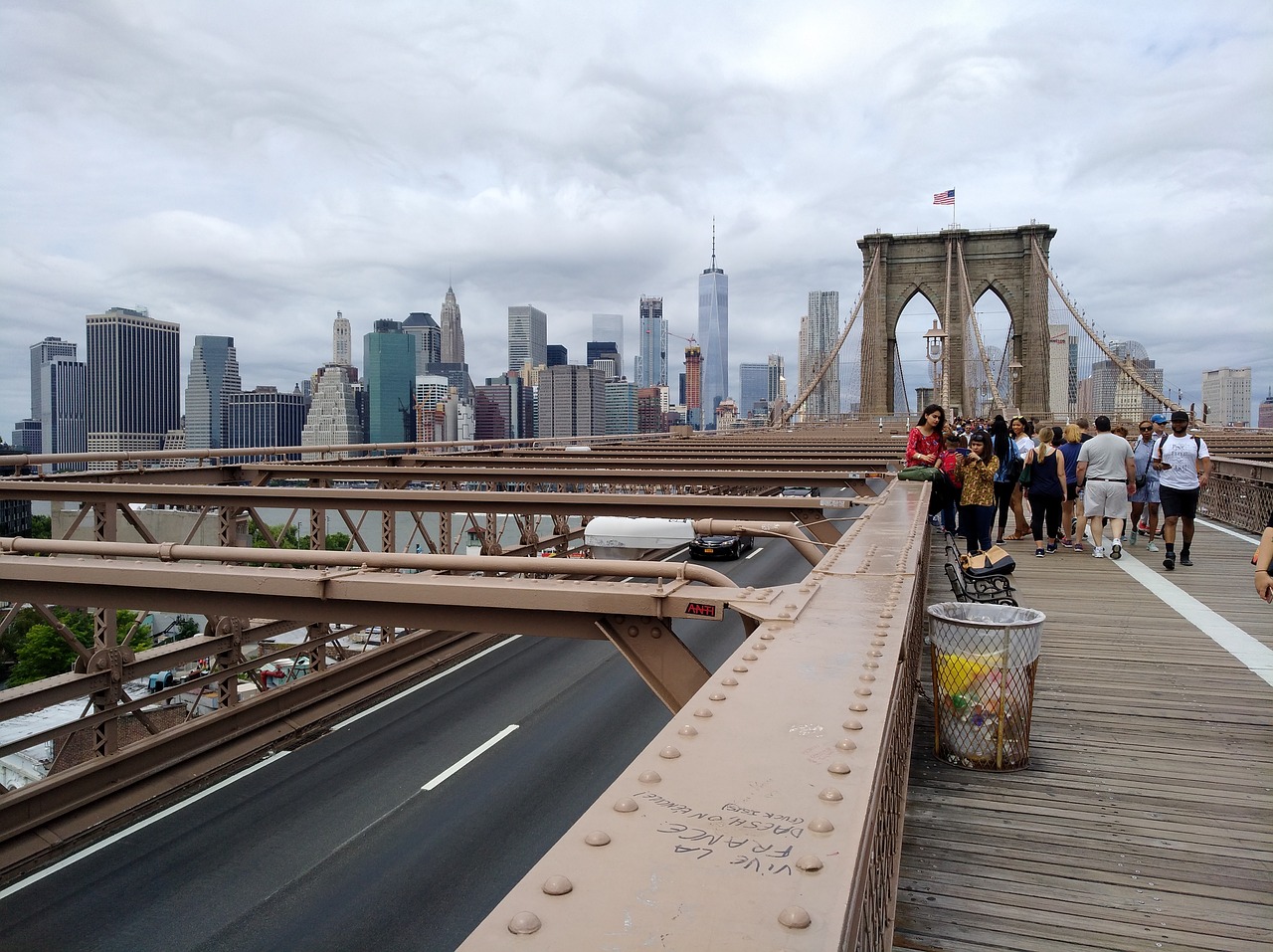 brooklyn bridge night walk